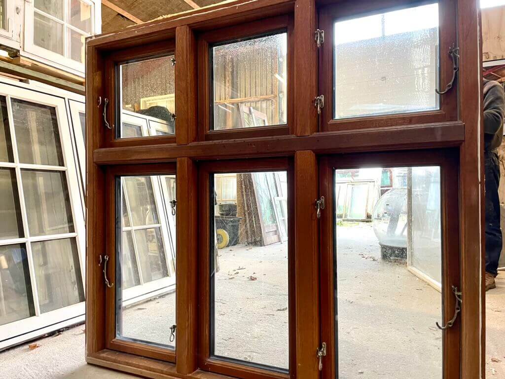 3-fags Dannebrogs-termovindue i teaktræ