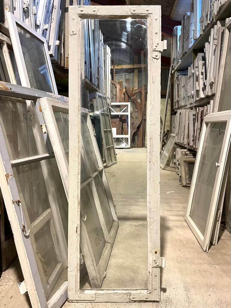 Smal 1-rudes vinduesramme m. blæst glas