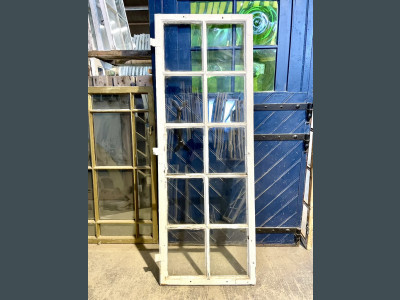 10-ruders vinduesramme m. gammelt glas