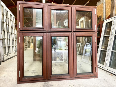 3-fags Dannebrogs-termovindue i teaktræ