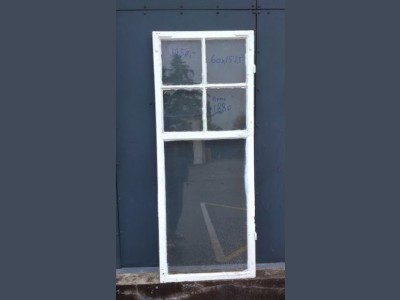 Højt 1 + 4 ruders vindue