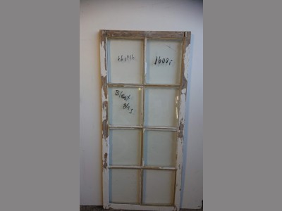 Klassisk, renoveret 8-ruders vindue