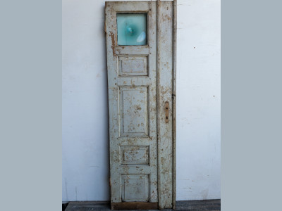 Antik yderdør m. kronglas