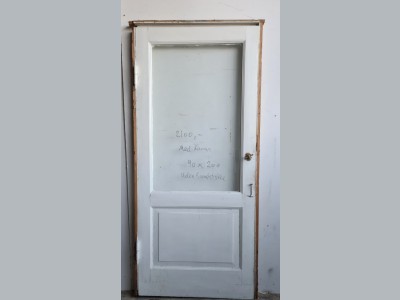 Dør med karm - og stort glas