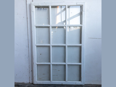 Elegant 12-ruders sprossevindue