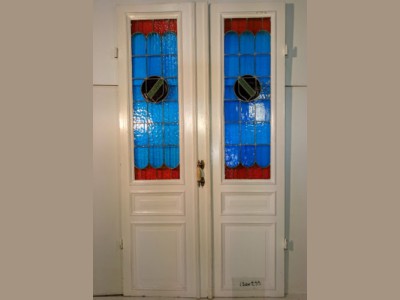 Fløjdør m. greb i elfenben