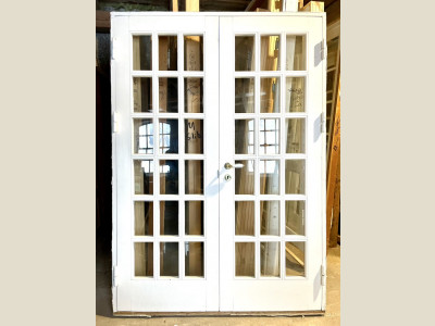 Fransk dobbeltdør med 2 x 18 ruder og karm