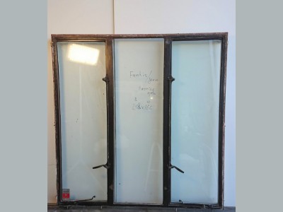 Funkis-jernvindue m. bronzegreb