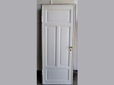 Fyldningsdøre med karme