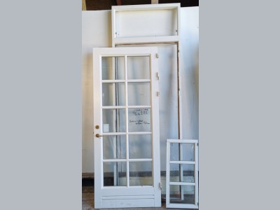 Hoveddør m. karm og glas