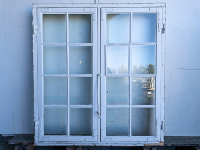 Klassisk 8-ruders bondehusvindue m. karm