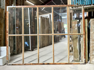 Klassisk fabriksvindue m. store ruder