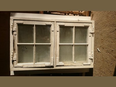 Lavt 2-fags vindue m. koblede ruder