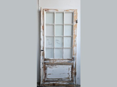 Fyldningsdør med stort glasparti