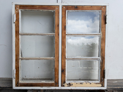 Lille 2-fags bondehusvindue