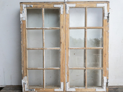 Nyrenoveret 2-fags bondehusvindue