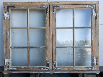 Nyrenoveret 6-ruders bondehusvindue