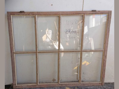 Pænt og sundt 8-ruders vindue