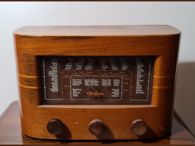 Gammel radio
