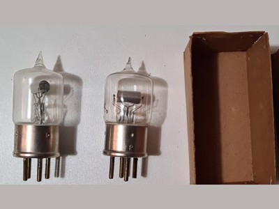 Fabriksnye radiorør fra 1923