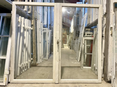 Sæt af forsatsvinduer m. paskvilgreb