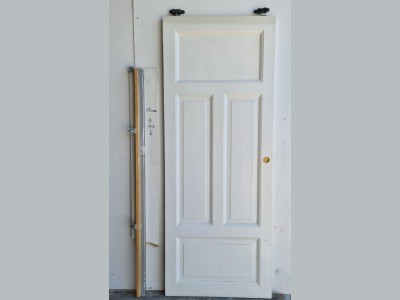 Skydedør m. portruller og skinne