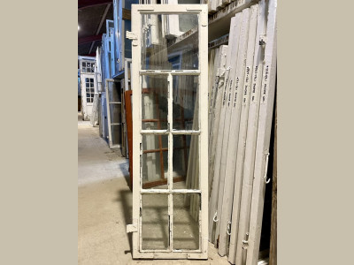 Smal vinduesramme m. sjælden inddeling