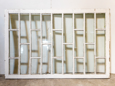 Småsprosset vindue m. 23 ruder