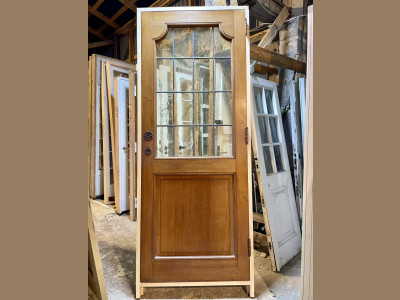 Smuk egetræsdør m. blyindfattede glas