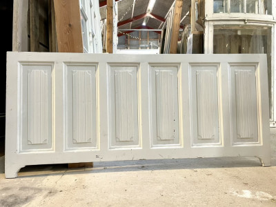 Smuk radiatorskjuler med kønne udsmykninger