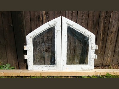 Smukt, skævt sæt vinduesramme