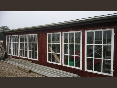 9-ruders vinduer fra Sønderborg Centralskole