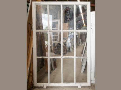 Stor og velholdt 12-ruders vinduesramme