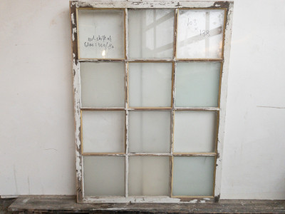 Stort 12-ruders sprossevindue