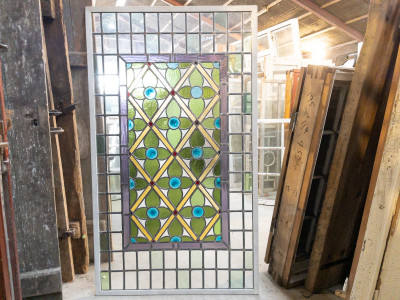 Velholdt, blyindfattet vindue m. kronglas